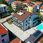 Cozy In With Heated Swimming Pool * Zadar