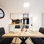 Cozy In With Heated Swimming Pool Apartment *