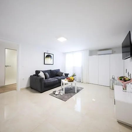 Awesome In With Kitchen Apartment