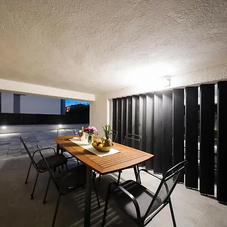 Awesome In With Kitchen Zadar