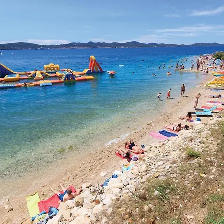 Cozy In With Heated Swimming Pool Ζαντάρ