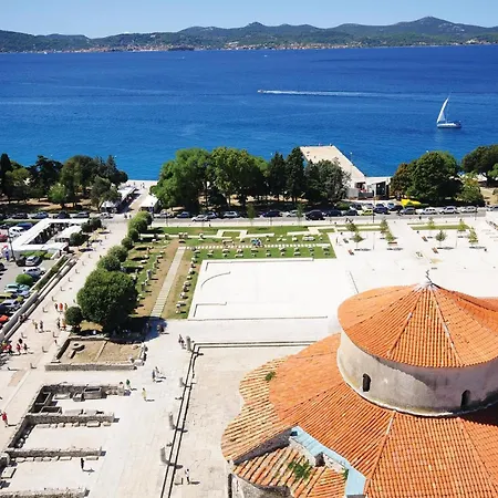 Apartment Cozy In With Heated Swimming Pool Zadar